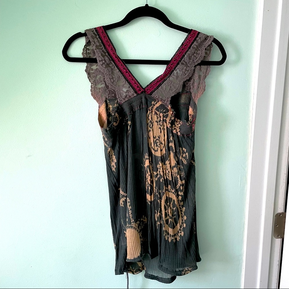 Free People Flowy tank - size medium